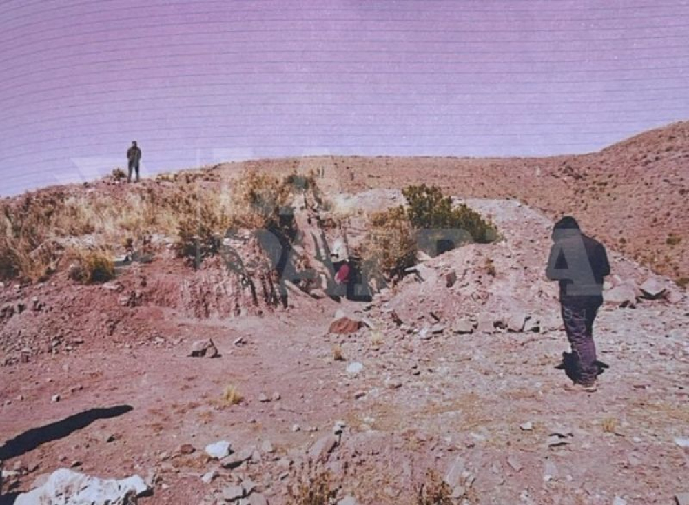 Detienen a 2 personas por explotación laboral a jóvenes en una mina de Oruro