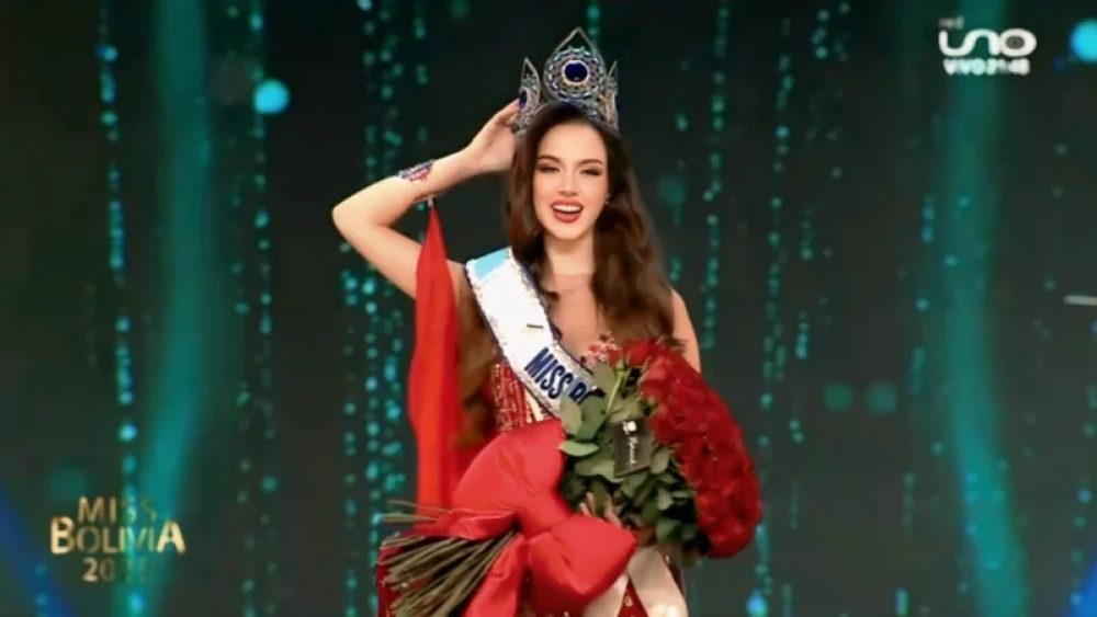 La cruceña Vanessa Kraljevic es la nueva Miss Bolivia Mundo 2025
