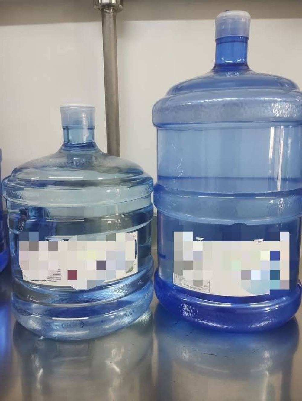 #TRINIDAD  NADIE CONTROLA LA COMERCIALIZACIÓN DE AGUA EN BOTELLONES Y CARROS CISTERNAS