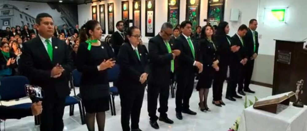 Mariaca crea fiscalías superiores nacionales y posesiona a nueve titulares por temática