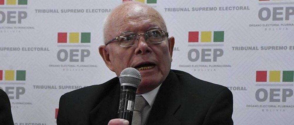Evo puede inscribirse siempre que tenga partido político y es el TSE el que definirá si está habilitado, dice Hassenteufel