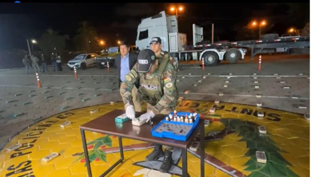 Duro golpe al narcotráfico en Santa Cruz: 229 kilos de droga incautados y cuatro detenidos en dos operativos